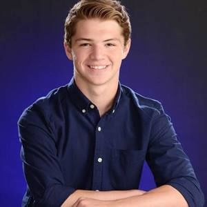 Meet your Posher, Max